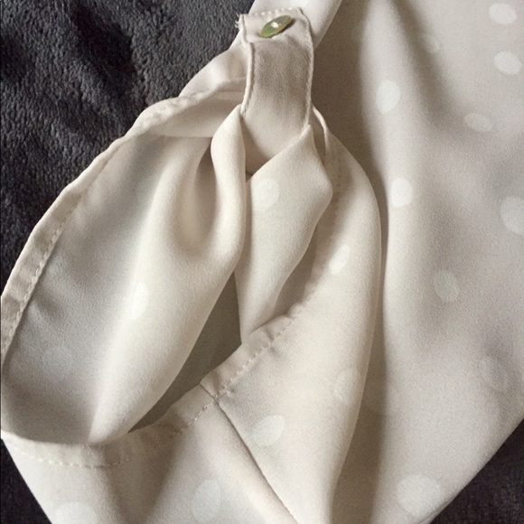 Daniel Rainn Maternity Blouse - Picture 3 of 5